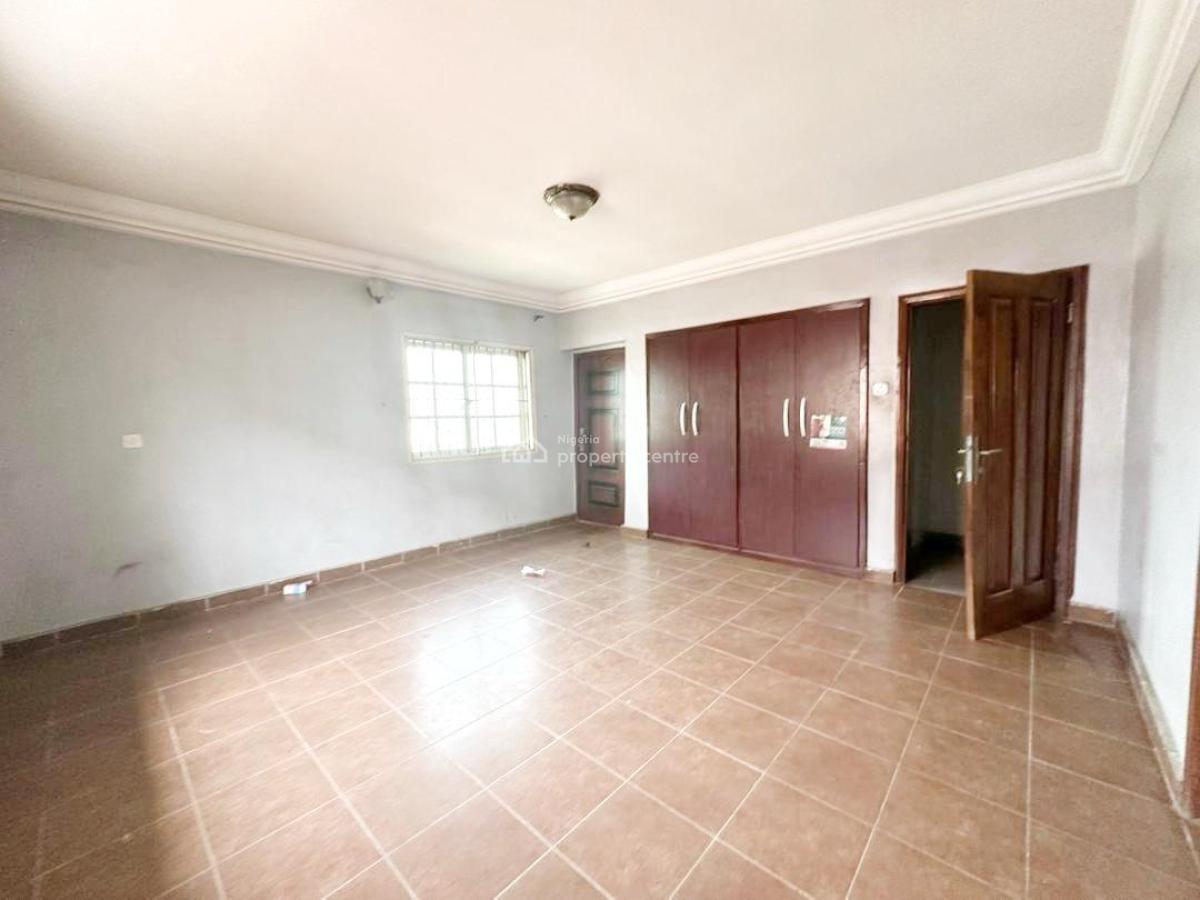 a 3 Bedroom Flat, Gra Phase 1, Magodo, Lagos, Flat / Apartment for Rent