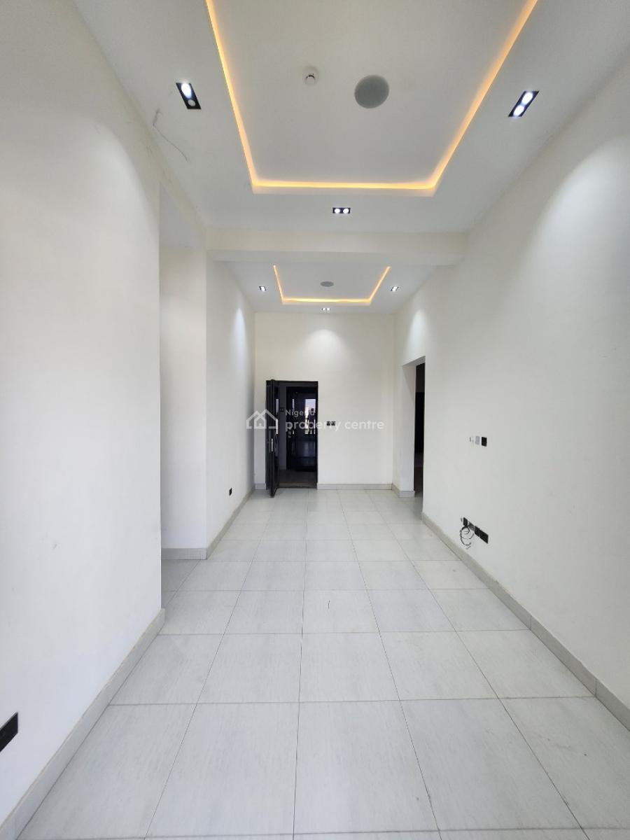 Brand New 3 Bedroom Apartment with Elevator, Gym and a Bq, Lekki Phase 1, Lekki, Lagos, House for Rent
