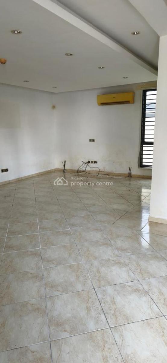 Clean 2 Bedroom Ground Floor Apartment, Banana Island, Ikoyi, Lagos, Flat / Apartment for Rent