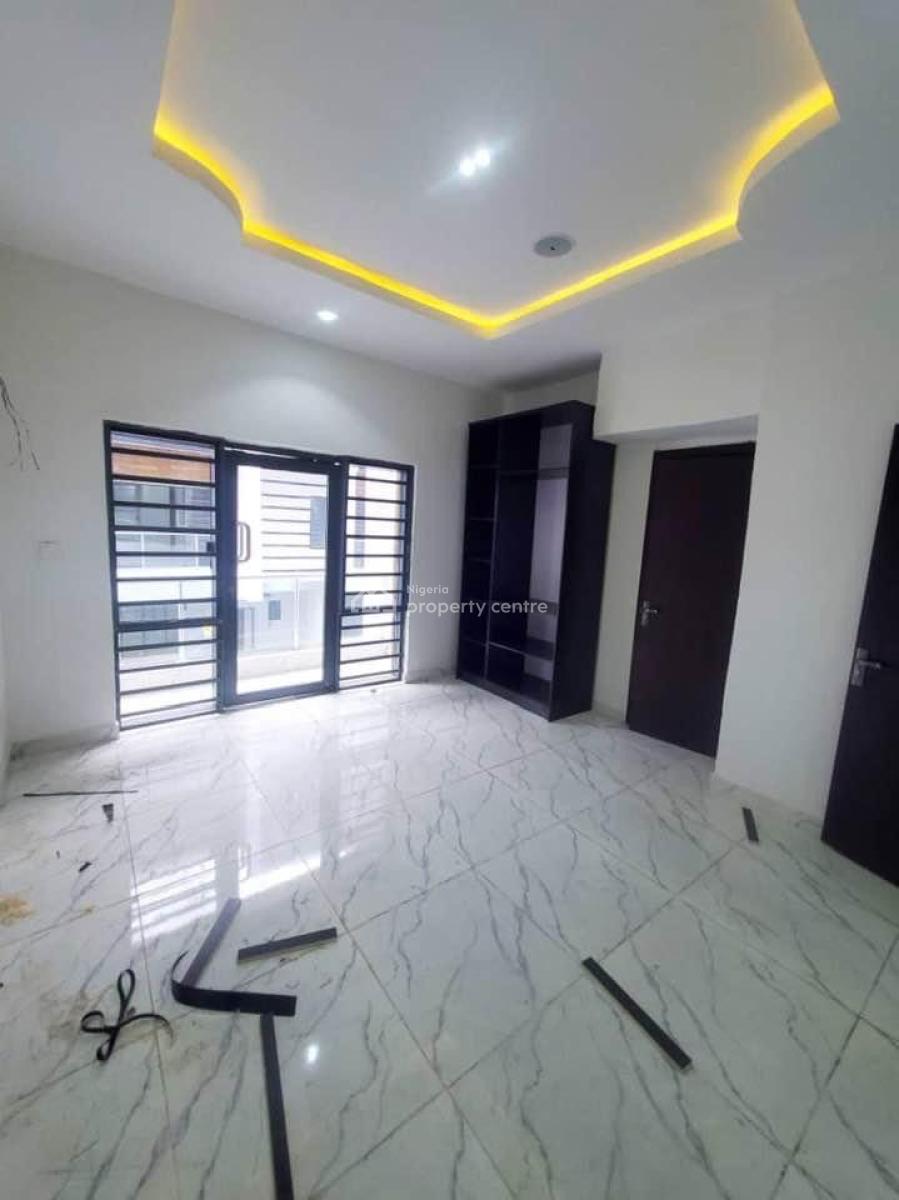 a Well Maintained 4 Bedroom Terrace Duplex of 2 Floors, Thomas Estate, Ajah, Lagos, Terraced Duplex for Sale