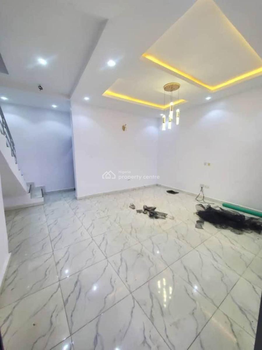 a Well Maintained 4 Bedroom Terrace Duplex of 2 Floors, Thomas Estate, Ajah, Lagos, Terraced Duplex for Sale