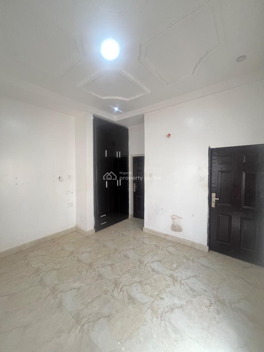 2 Bedroom Flats, Riverpark Estate, Airport Road, Lugbe District, Abuja, Flat / Apartment for Sale