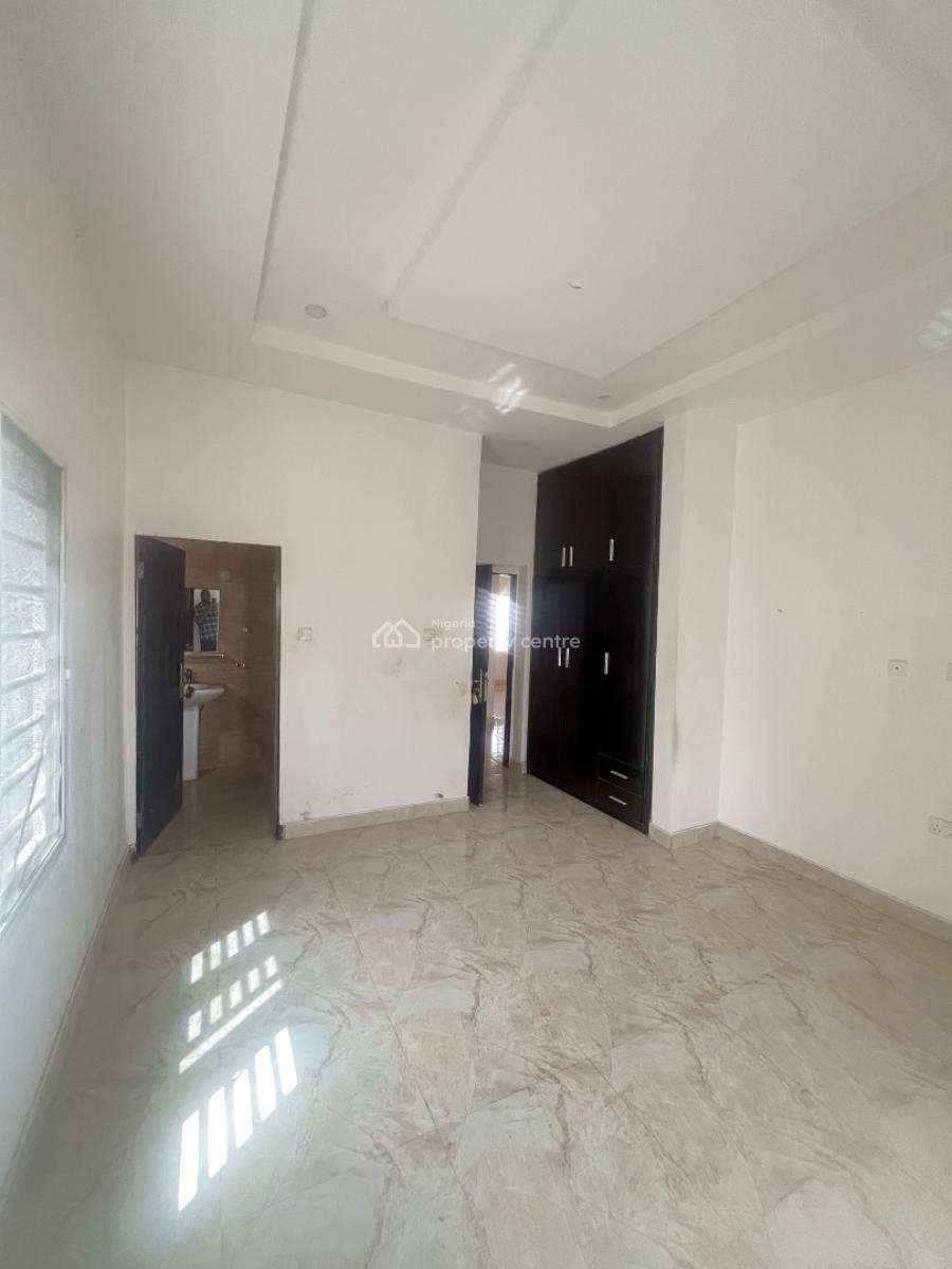 2 Bedroom Flats, Riverpark Estate, Airport Road, Lugbe District, Abuja, Flat / Apartment for Sale