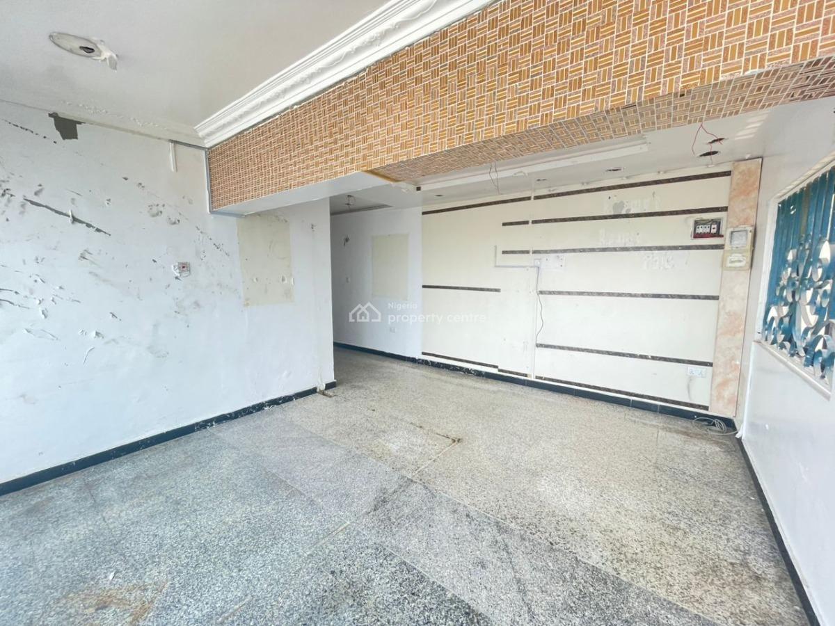 Commercial Shop Space, Lekki Phase 1, Lekki, Lagos, Shop for Rent