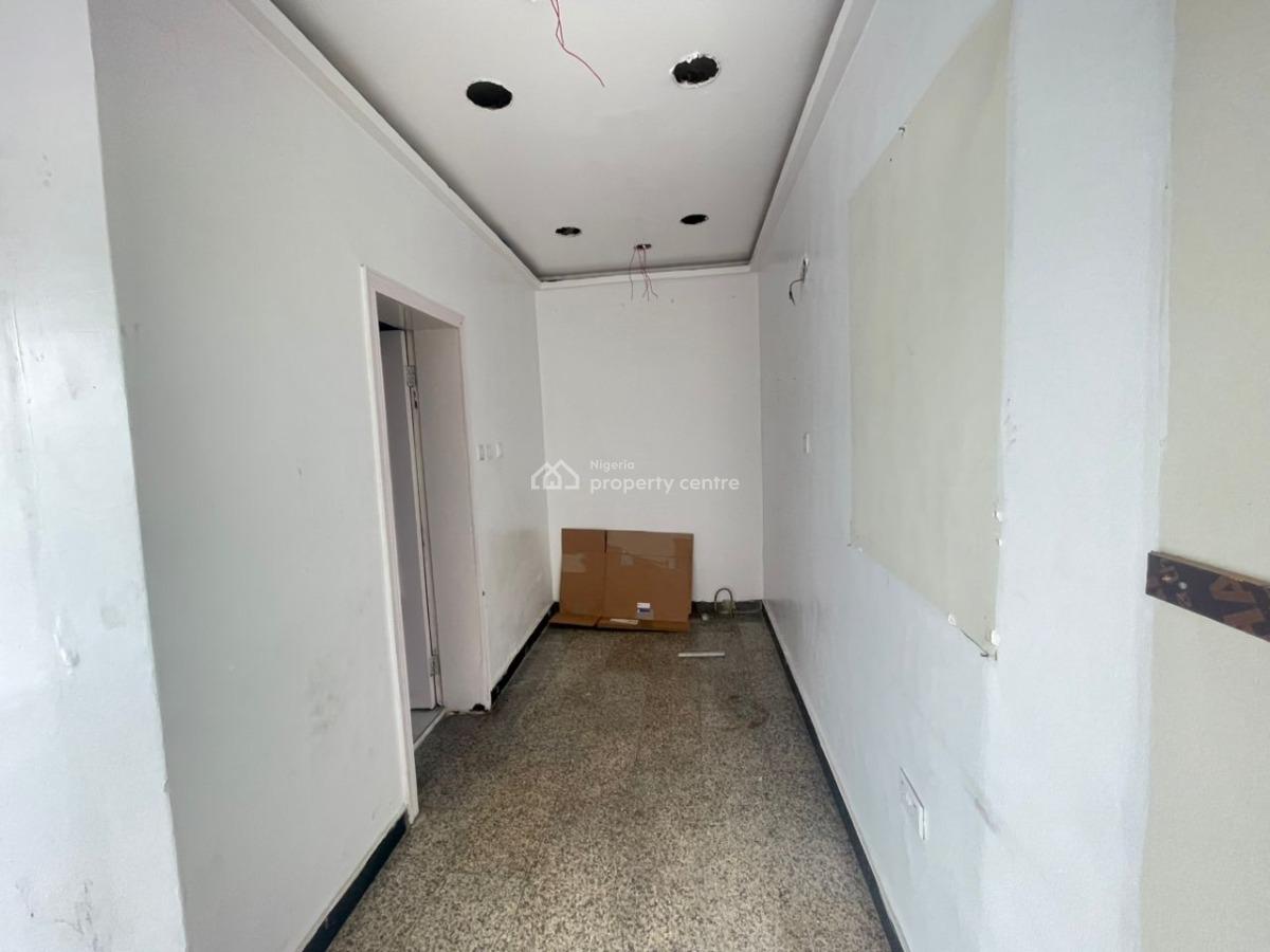 Commercial Shop Space, Lekki Phase 1, Lekki, Lagos, Shop for Rent