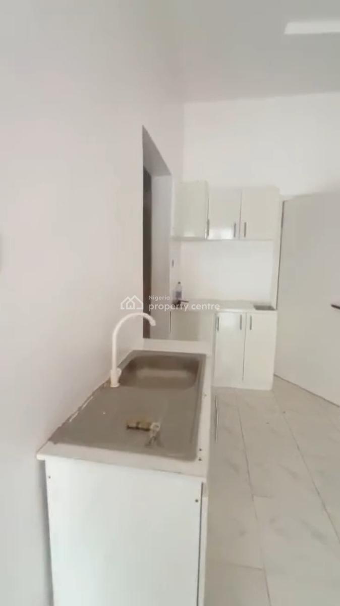 Massive Partly Furnished Serviced Selfcon, Ikota Gra Lekki Phase One, Lekki, Lagos, Self Contain (single Rooms) for Rent