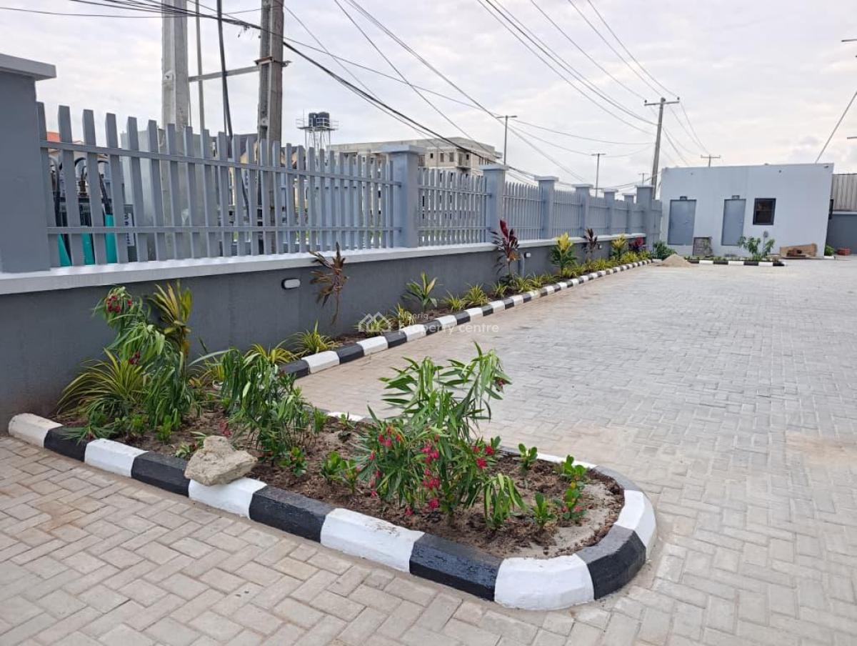 3 Bedroom Luxury Flat with Bq, Lekki Phase 1, Lekki, Lagos, Block of Flats for Sale