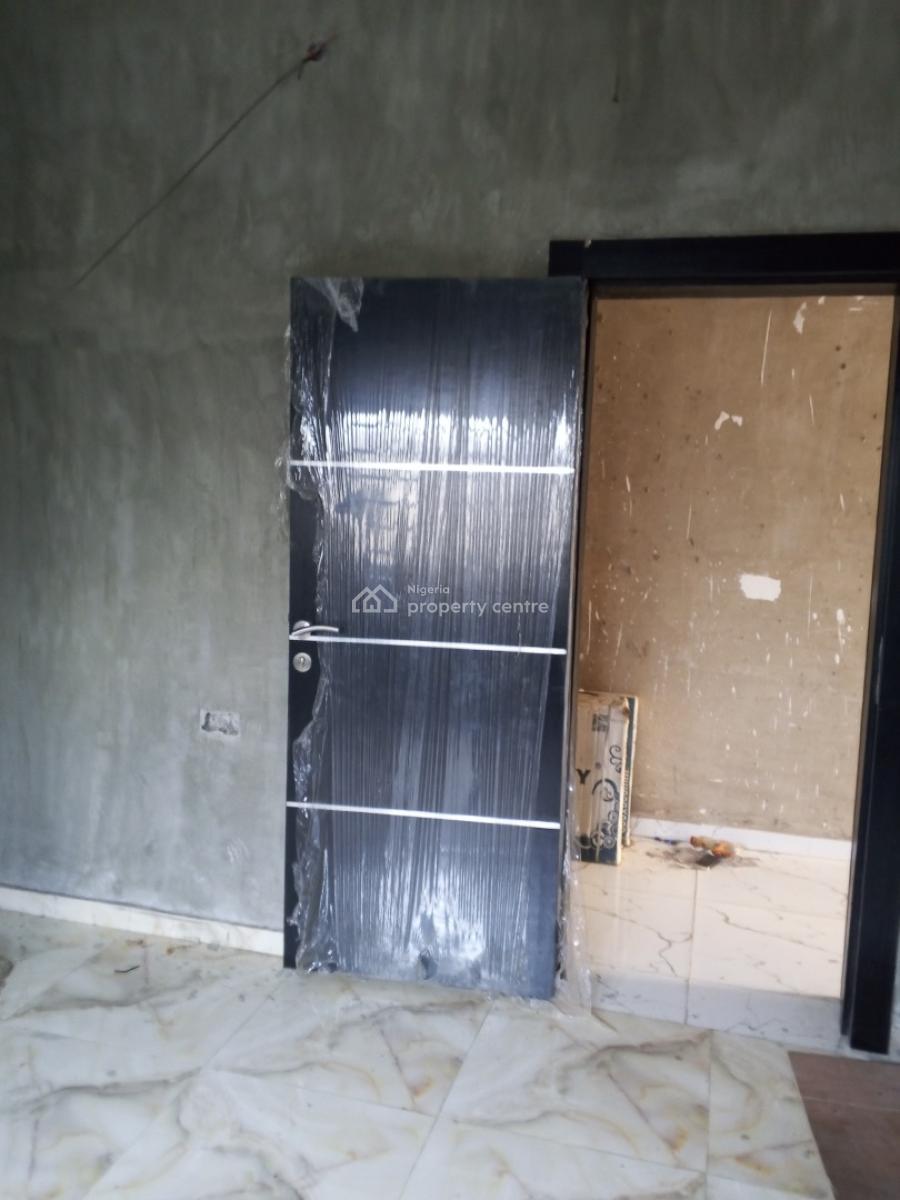 Newly Built 2 Bedroom, Bucknor Isheri Bridge., Isolo, Lagos, Flat / Apartment for Rent