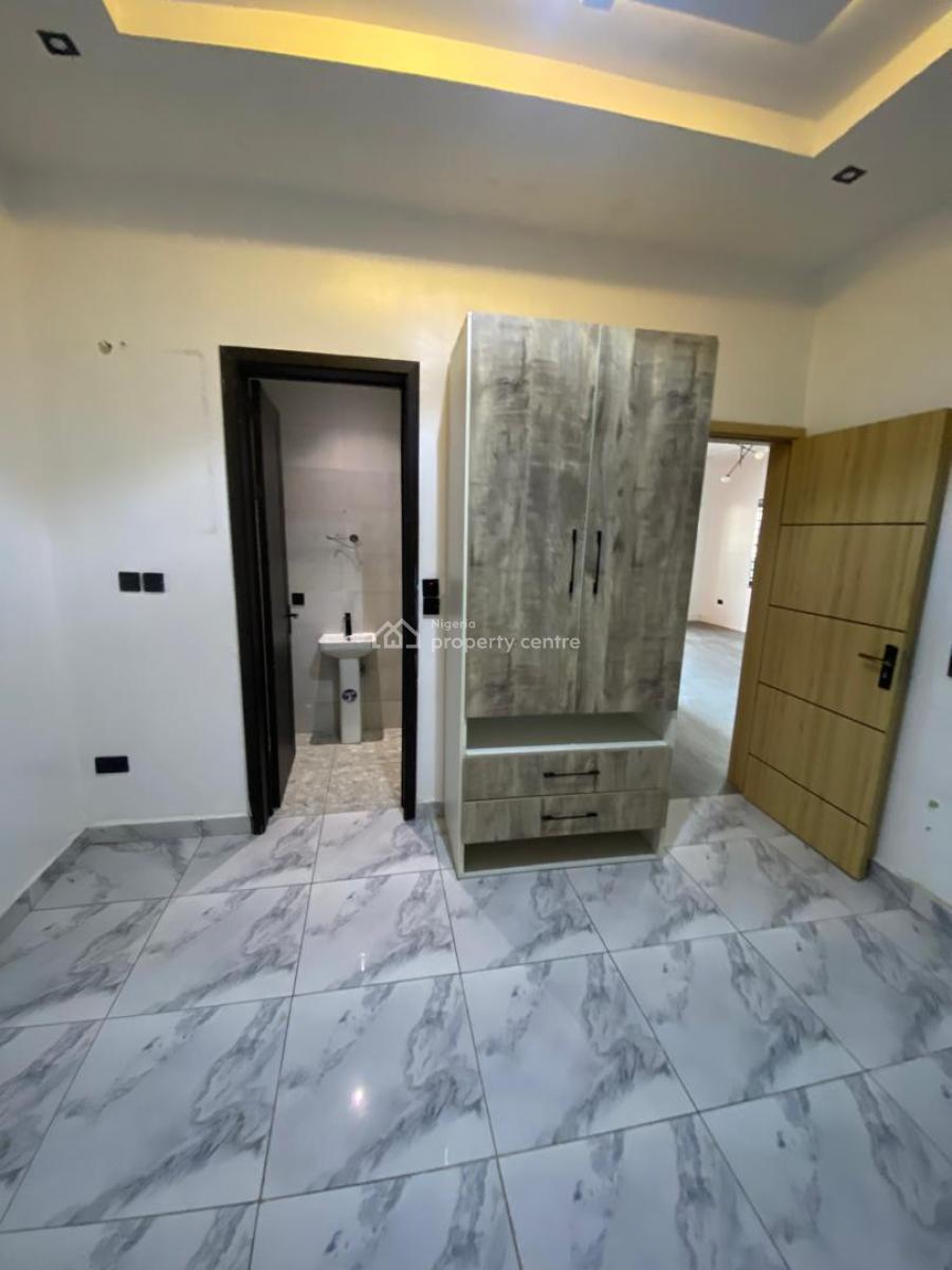 2 Bedroom, Ilasan, Lekki, Lagos, Flat / Apartment for Sale