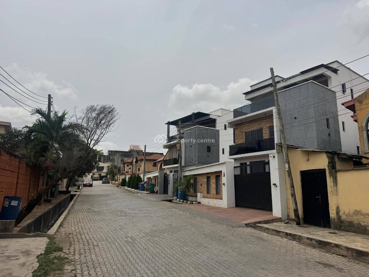 Clean 3 Bedroom Flat Apartment in a Secured Estate, Ojodu Berger, Ojodu, Lagos, Flat / Apartment for Sale