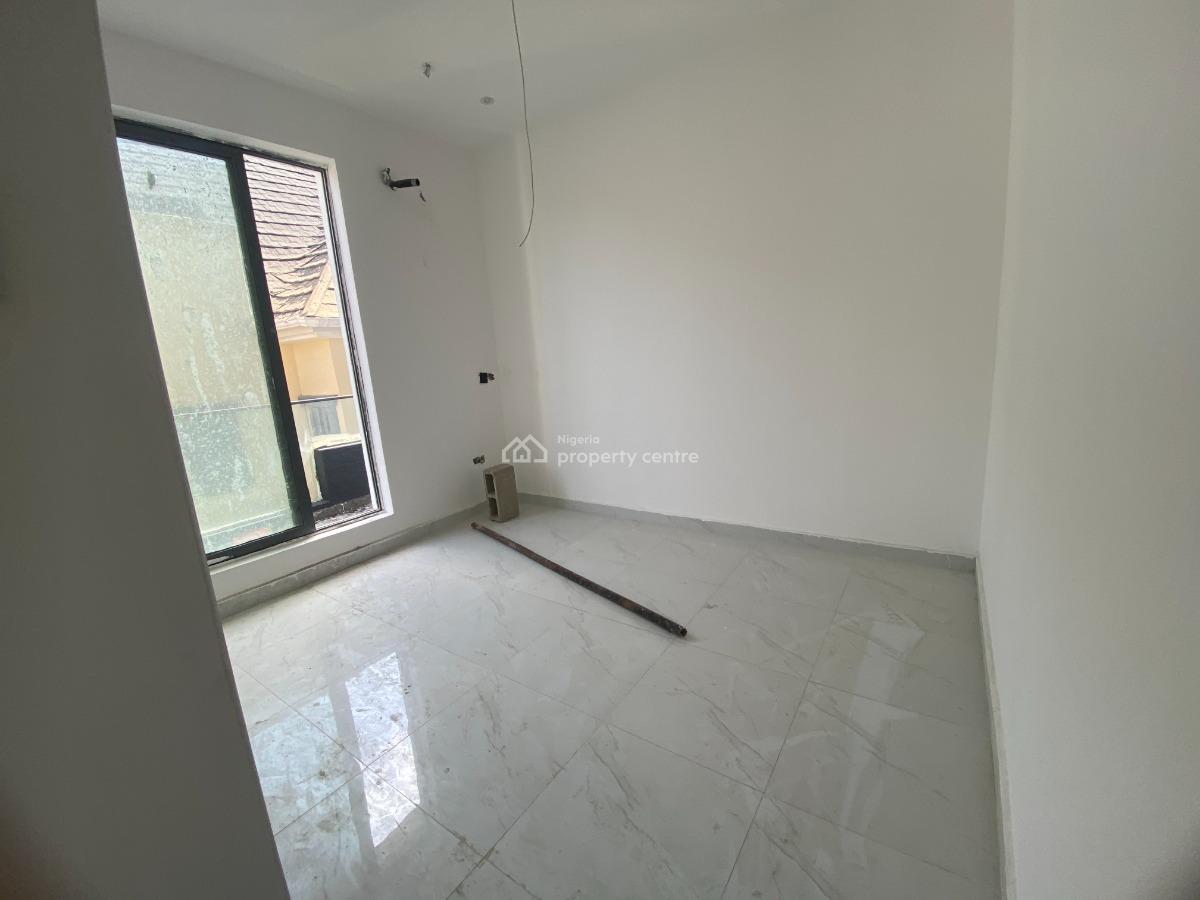 Luxury 3-bedroom Apartment with Bq, Lekki Phase 1, Lekki, Lagos, Flat / Apartment for Sale