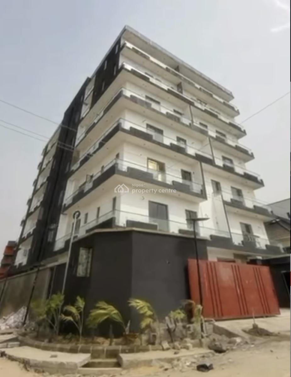 Luxury 3-bedroom Apartment with Bq, Lekki Phase 1, Lekki, Lagos, Flat / Apartment for Sale