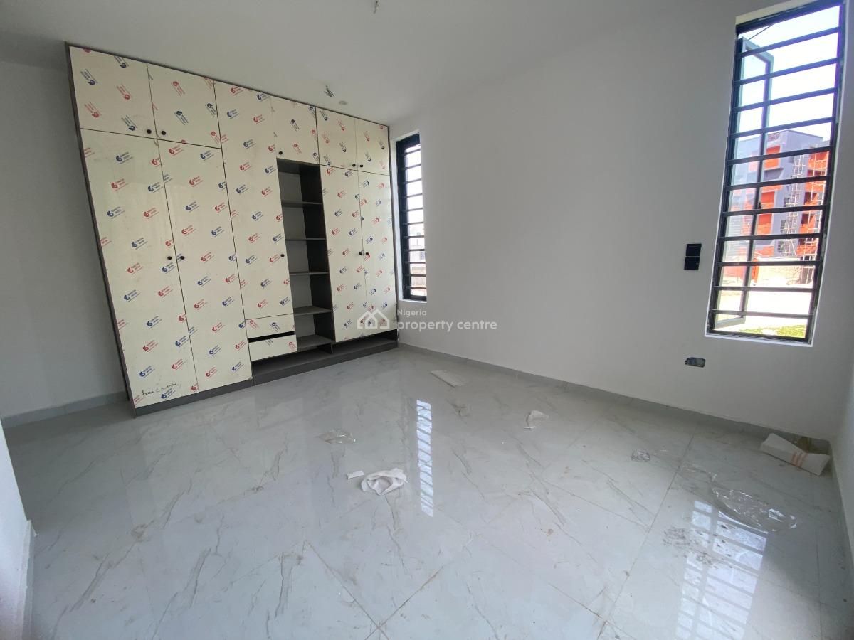 Luxury 3-bedroom Apartment with Bq, Lekki Phase 1, Lekki, Lagos, Flat / Apartment for Sale