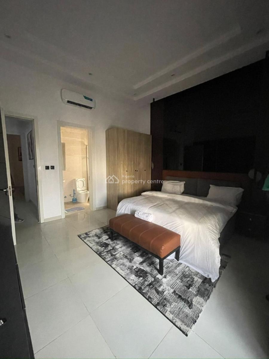 Lovely Unfurnished 3 Bedroom Apartment with Bq Gym, Elevator & Pool, Lekki Phase 1, Lekki, Lagos, Flat / Apartment for Rent