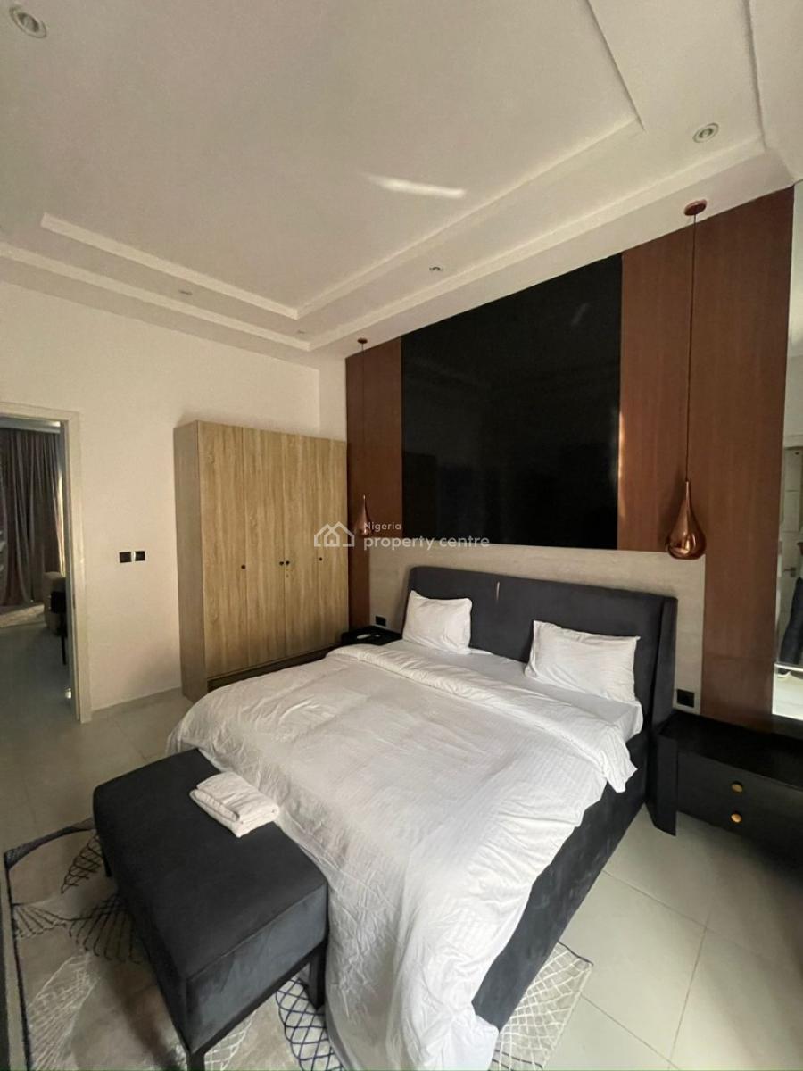 Lovely Unfurnished 3 Bedroom Apartment with Bq Gym, Elevator & Pool, Lekki Phase 1, Lekki, Lagos, Flat / Apartment for Rent