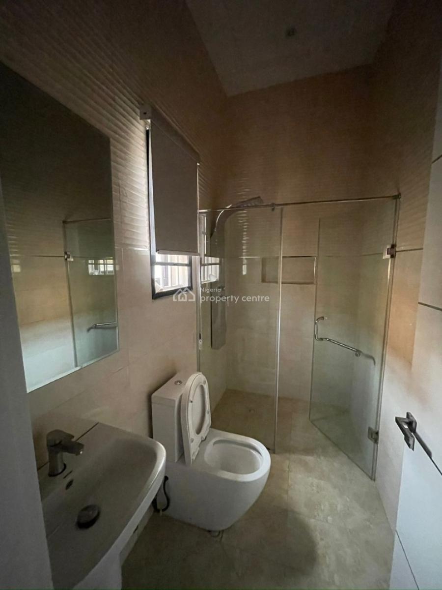 Lovely Unfurnished 3 Bedroom Apartment with Bq Gym, Elevator & Pool, Lekki Phase 1, Lekki, Lagos, Flat / Apartment for Rent