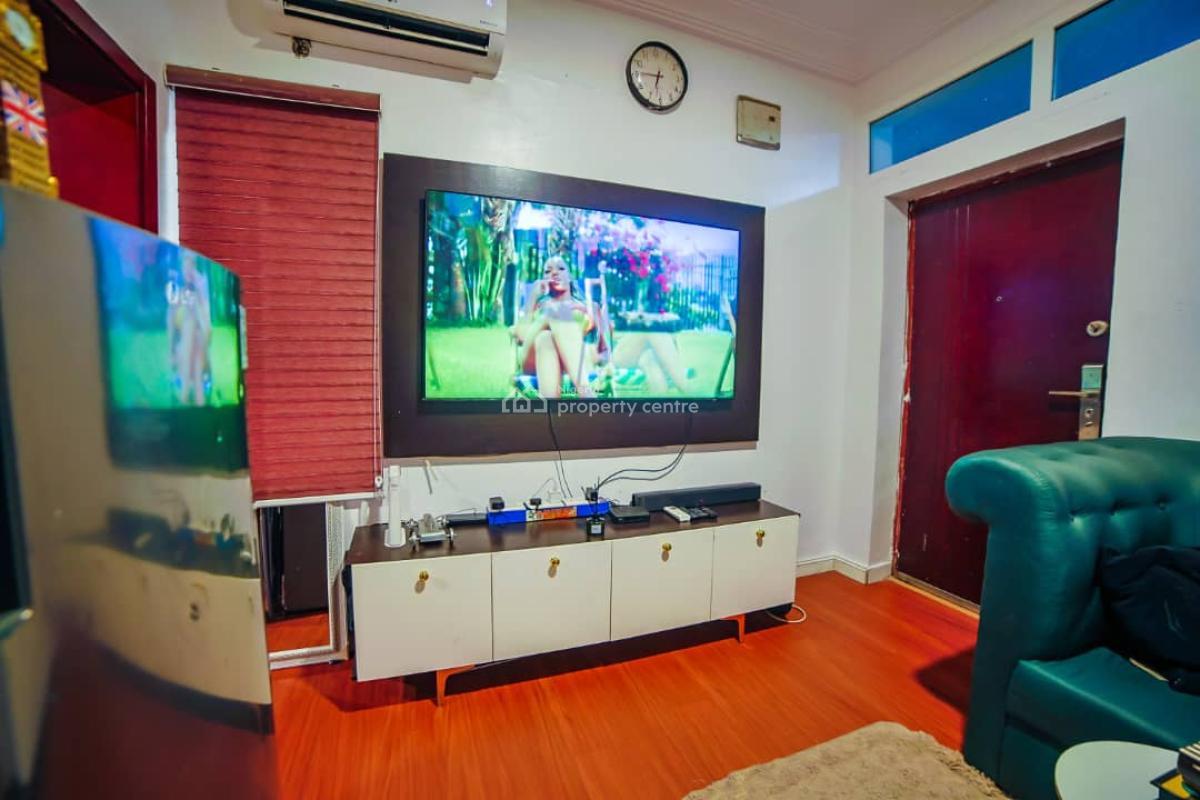 Luxury Furnished 2 Bedroom Upstairs, with 24 Hours Power, Elevator, Off Admiralty Way, Lekki Phase 1, Lekki, Lagos, Flat / Apartment for Rent