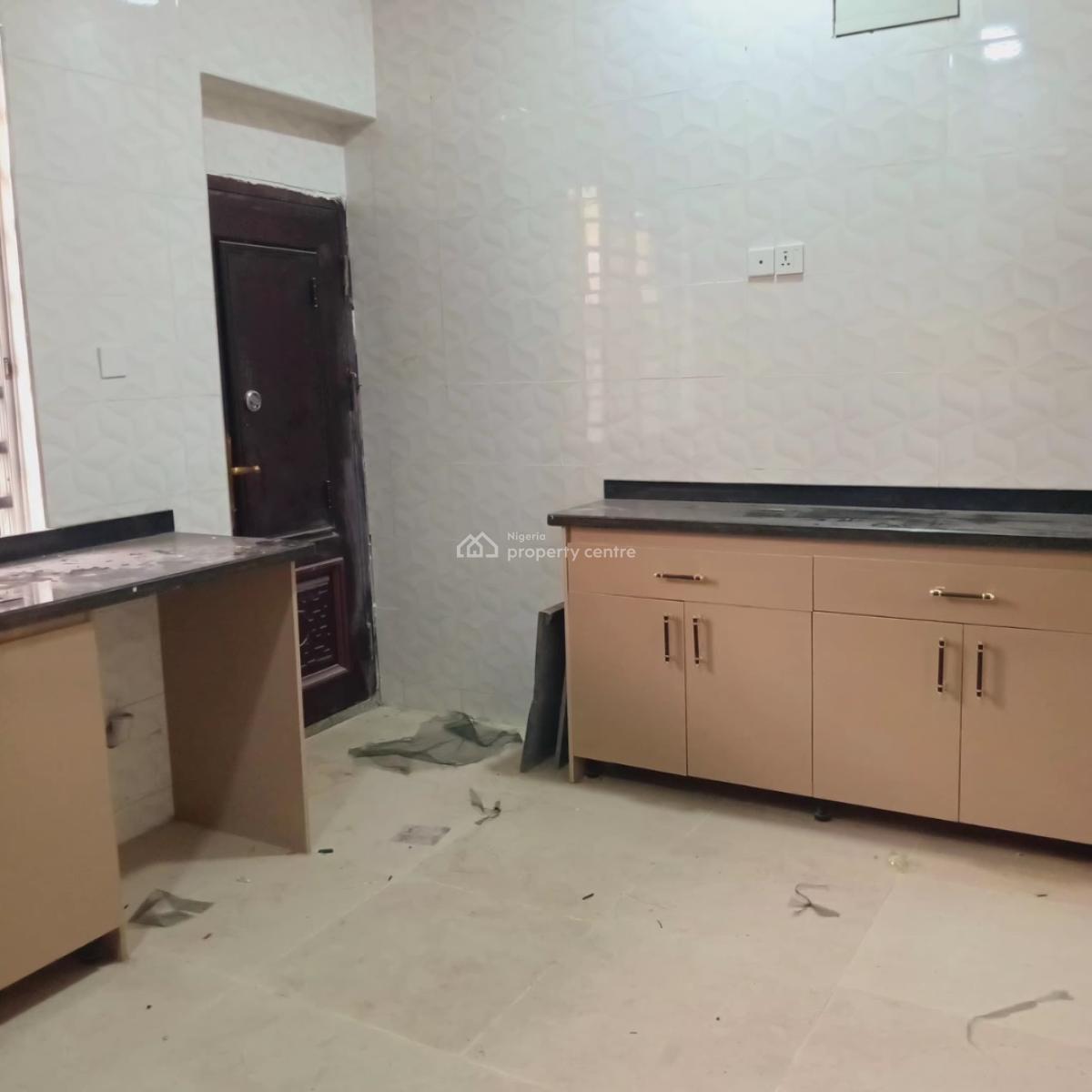 Brand New 4-bedroom Terrace Duplex Located in a Secure Estate, Lekki Phase 1, Lekki, Lagos, Terraced Duplex for Rent