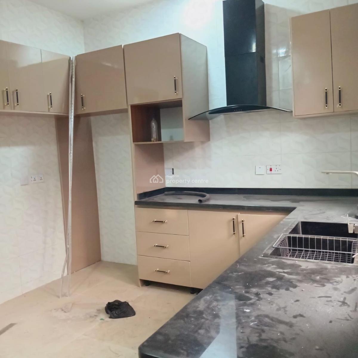 Brand New 4-bedroom Terrace Duplex Located in a Secure Estate, Lekki Phase 1, Lekki, Lagos, Terraced Duplex for Rent