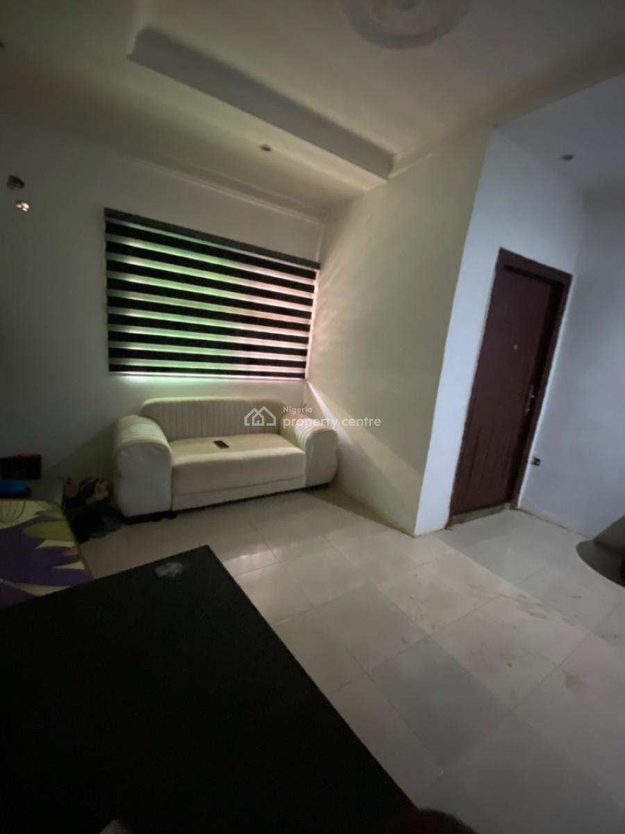 One Rooms and Parlour for Shop and Office Space Facing The Major Road, Opposite Fcmb Bank Jabi, Jabi, Abuja, Shop for Rent