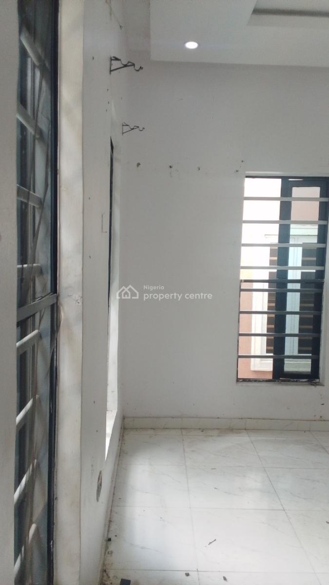 a Spacious Room, Chevron Alternative Route, Tulip Heaven Estate, Lekki, Lagos, Self Contain (single Rooms) for Rent