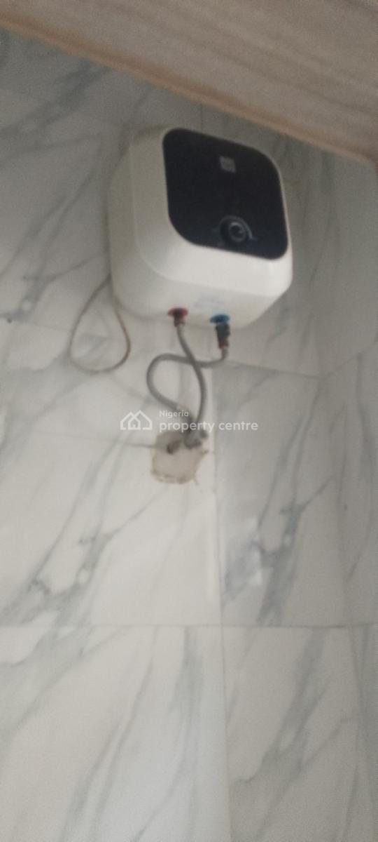 a Spacious Room Upstairs, Chevron Alternative Route, Tulip Heaven Estate,, Lekki, Lagos, Self Contain (single Rooms) for Rent