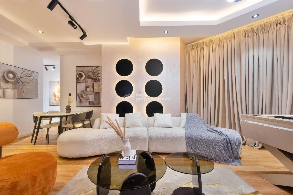 Beautiful Luxury 3bedroom Apartment with Ps5, Snooker ,24/7 Light, Lekki Phase 1, Lekki, Lagos, Flat / Apartment Short Let