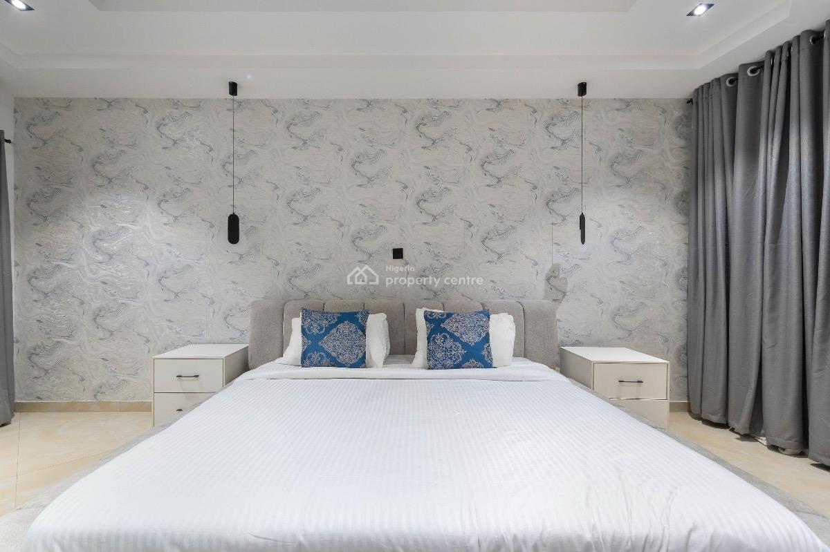 Beautiful Luxury 3bedroom Apartment with Ps5, Snooker ,24/7 Light, Lekki Phase 1, Lekki, Lagos, Flat / Apartment Short Let