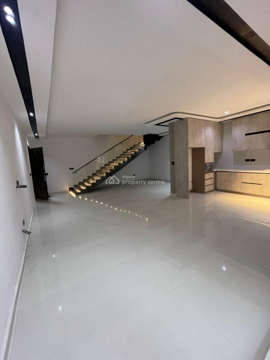 Luxury Newly Built Two Bedroom with Excellent Facility, Lekki Phase Admiralty Way, Lekki, Lagos, Flat / Apartment for Rent