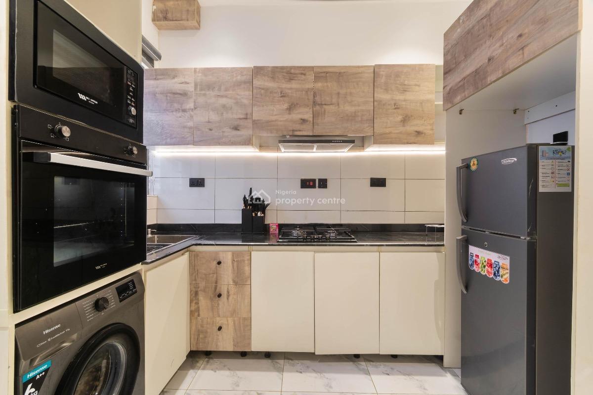 Beautiful 2 Bedroom Apartment-24/7 Power- Back Up Gen, Games, Security, Ikate, Lekki, Lagos, Flat / Apartment Short Let