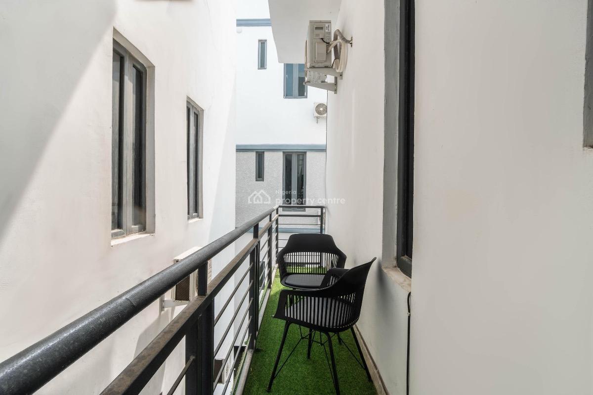 Beautiful 2 Bedroom Apartment-24/7 Power- Back Up Gen, Games, Security, Ikate, Lekki, Lagos, Flat / Apartment Short Let