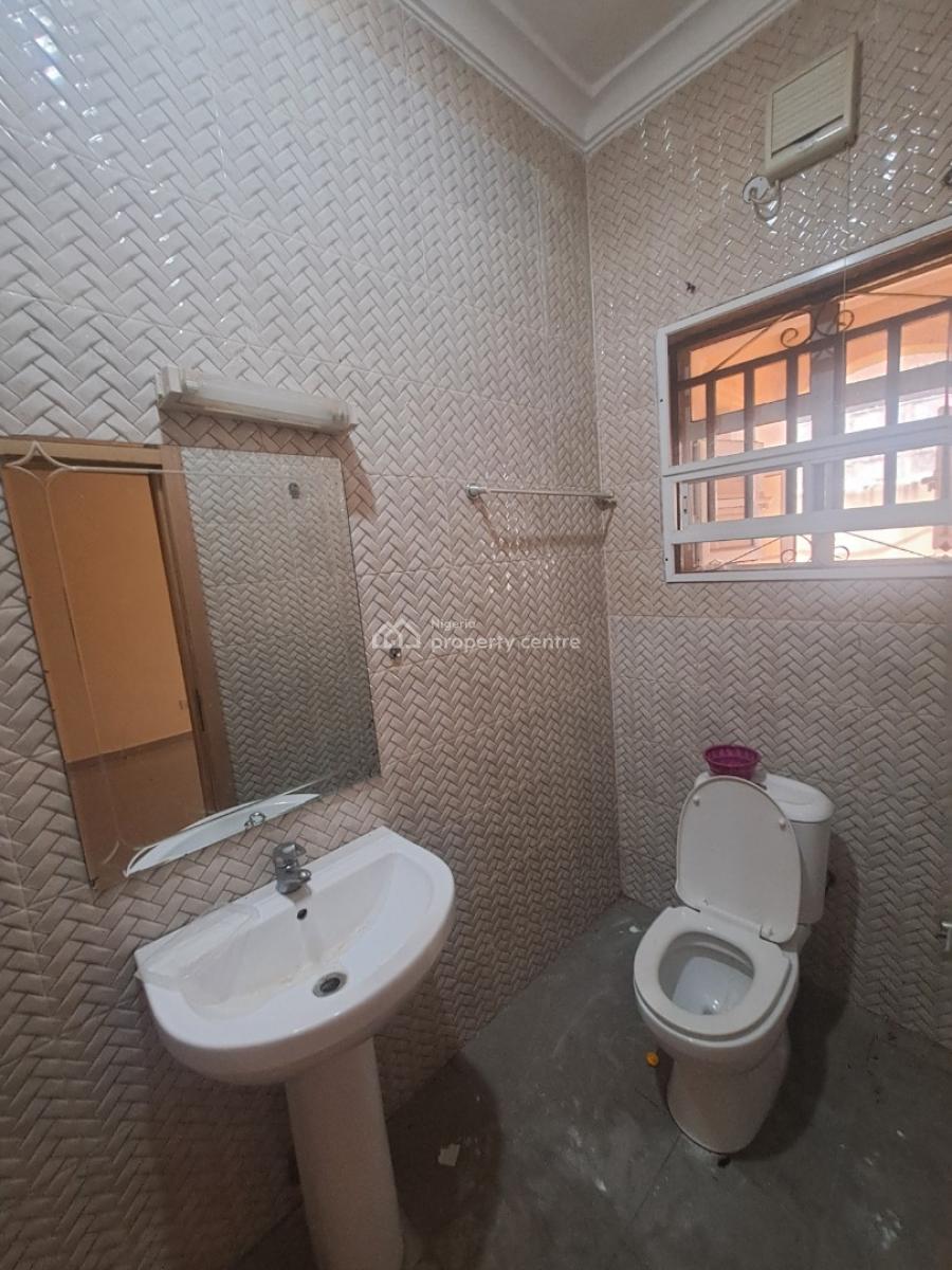 Well Built 3 Bedroom Apartment with Bq in a Gated Estate, Chevron Drive, Lekki, Lagos, Flat / Apartment for Rent