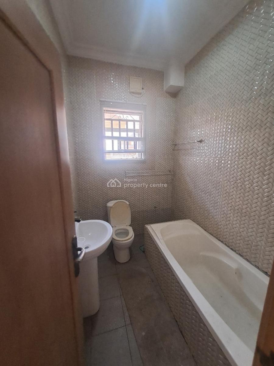 Well Built 3 Bedroom Apartment with Bq in a Gated Estate, Chevron Drive, Lekki, Lagos, Flat / Apartment for Rent