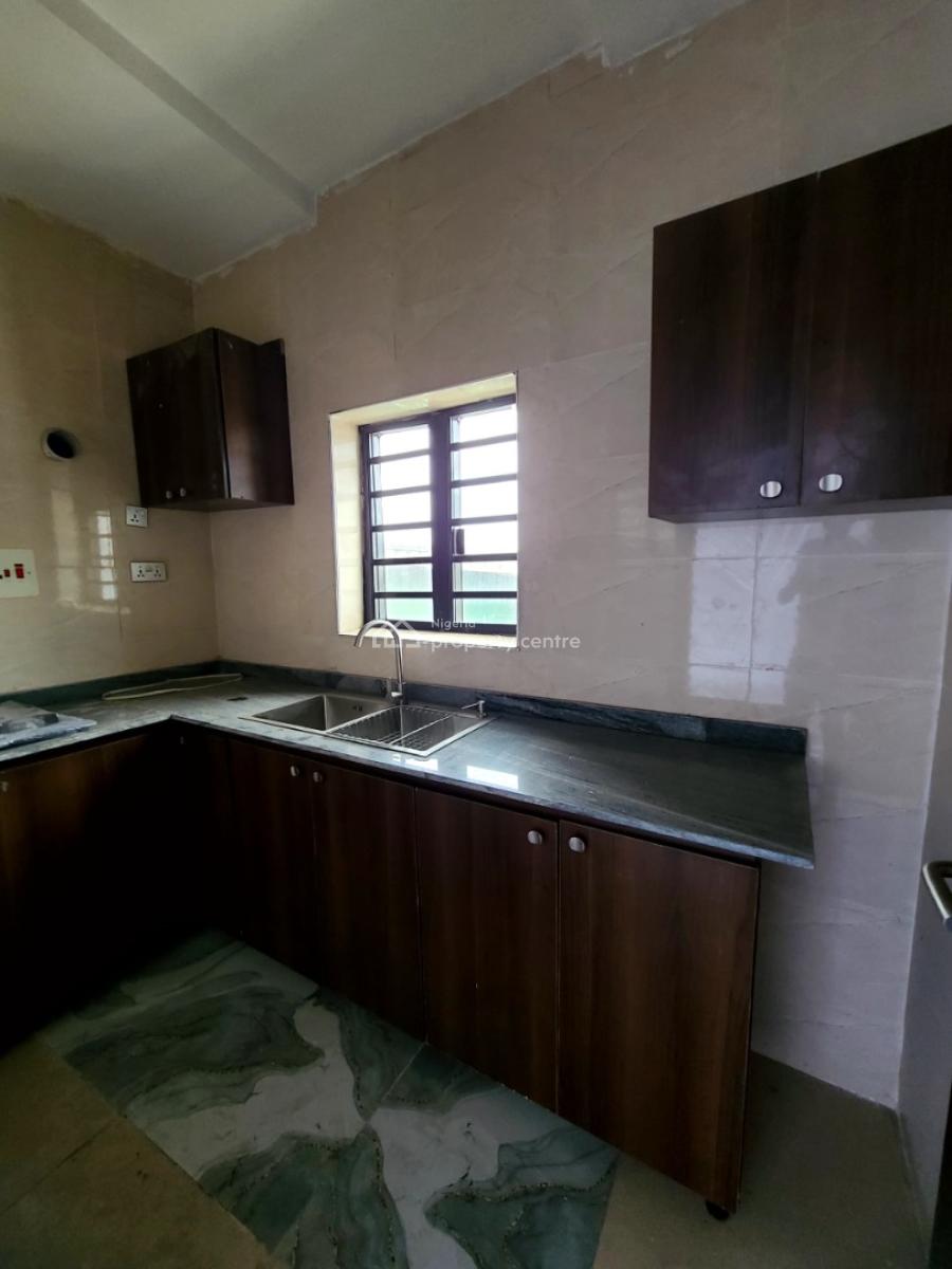 Brand New 2-bedroom Apartment, Iwaya, Yaba, Lagos, Flat / Apartment for Rent