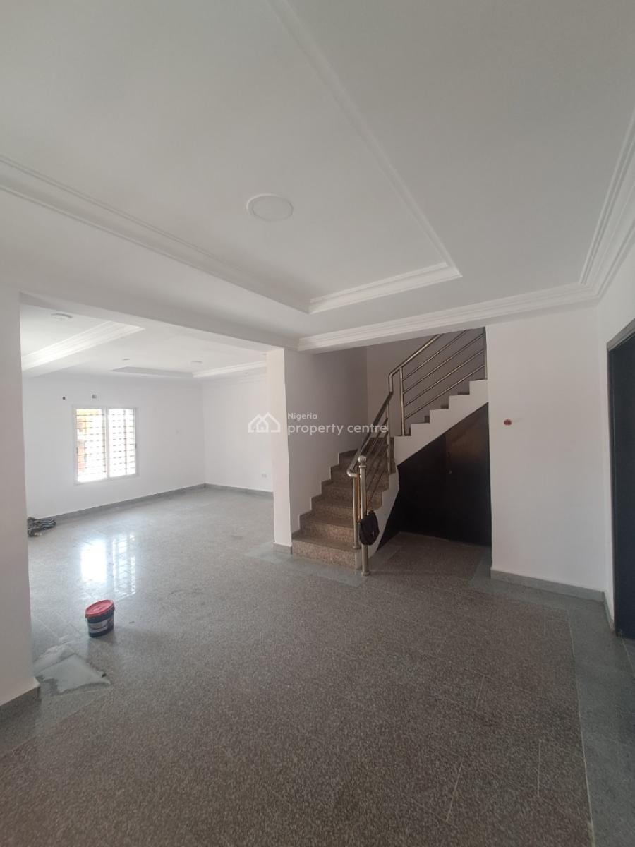 Well Built 5 Bedroom Semi Detach with Bq for Commercial Use, Lekki Phase 1, Lekki, Lagos, Office Space for Rent
