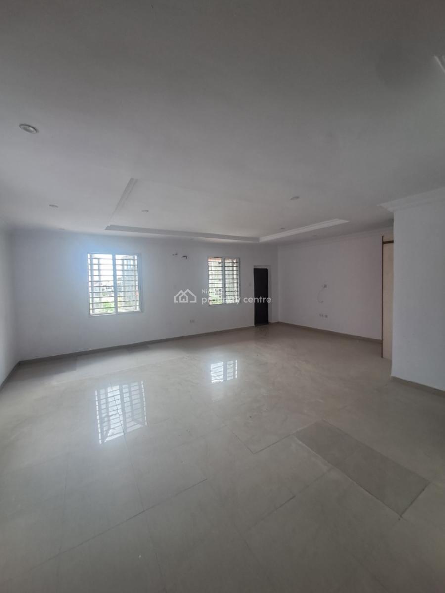 Well Built 5 Bedroom Semi Detach with Bq for Commercial Use, Lekki Phase 1, Lekki, Lagos, Office Space for Rent