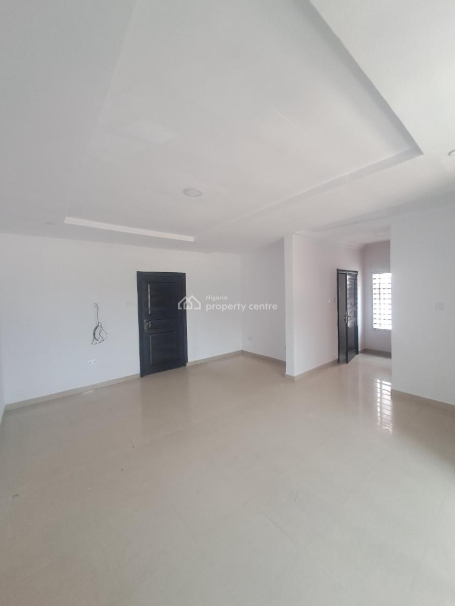 Well Built 5 Bedroom Semi Detach with Bq for Commercial Use, Lekki Phase 1, Lekki, Lagos, Office Space for Rent