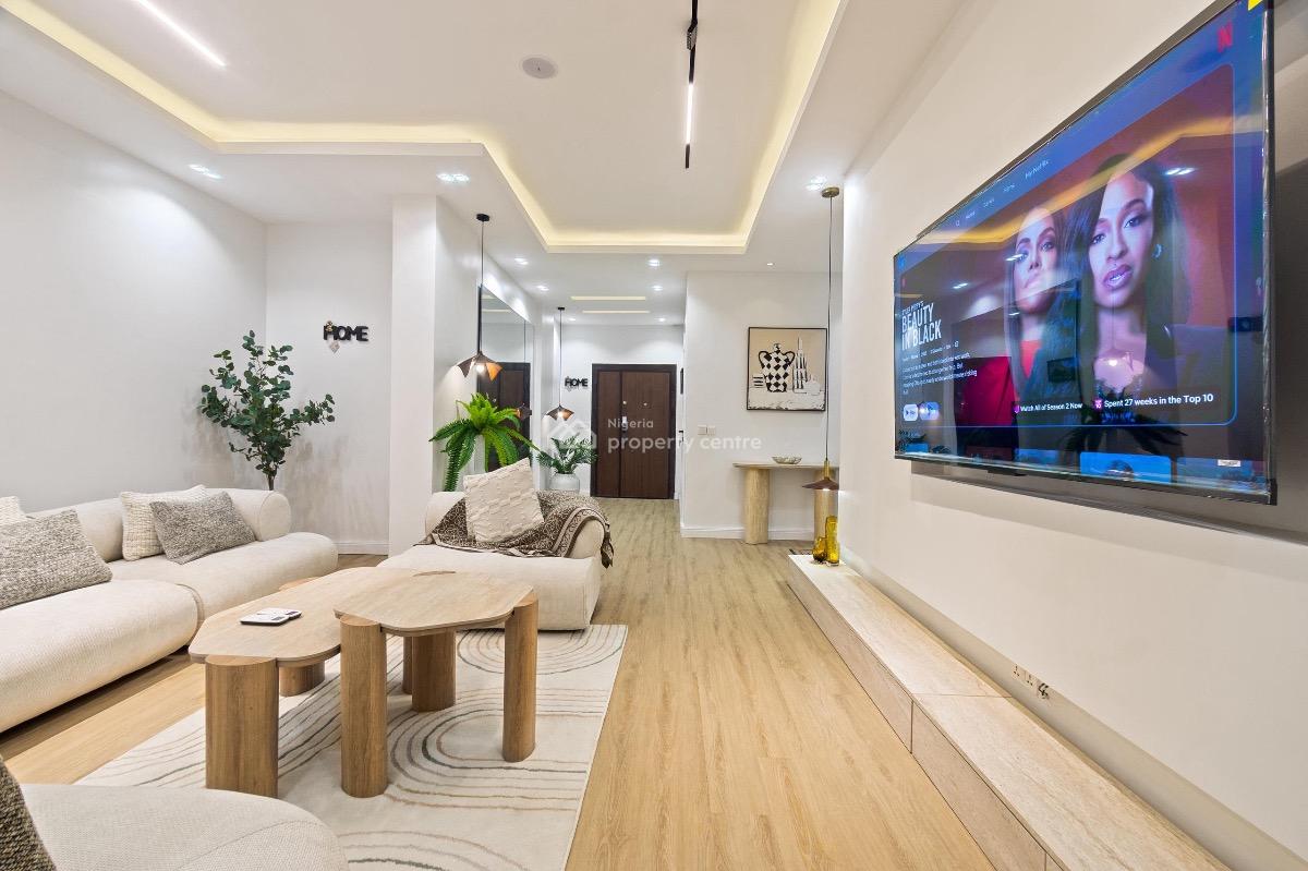 New Listing -  Cozy and Beautifully Furnished 3-bedroom Apartment, Banana Island Road, Banana Island, Ikoyi, Lagos, Flat / Apartment Short Let