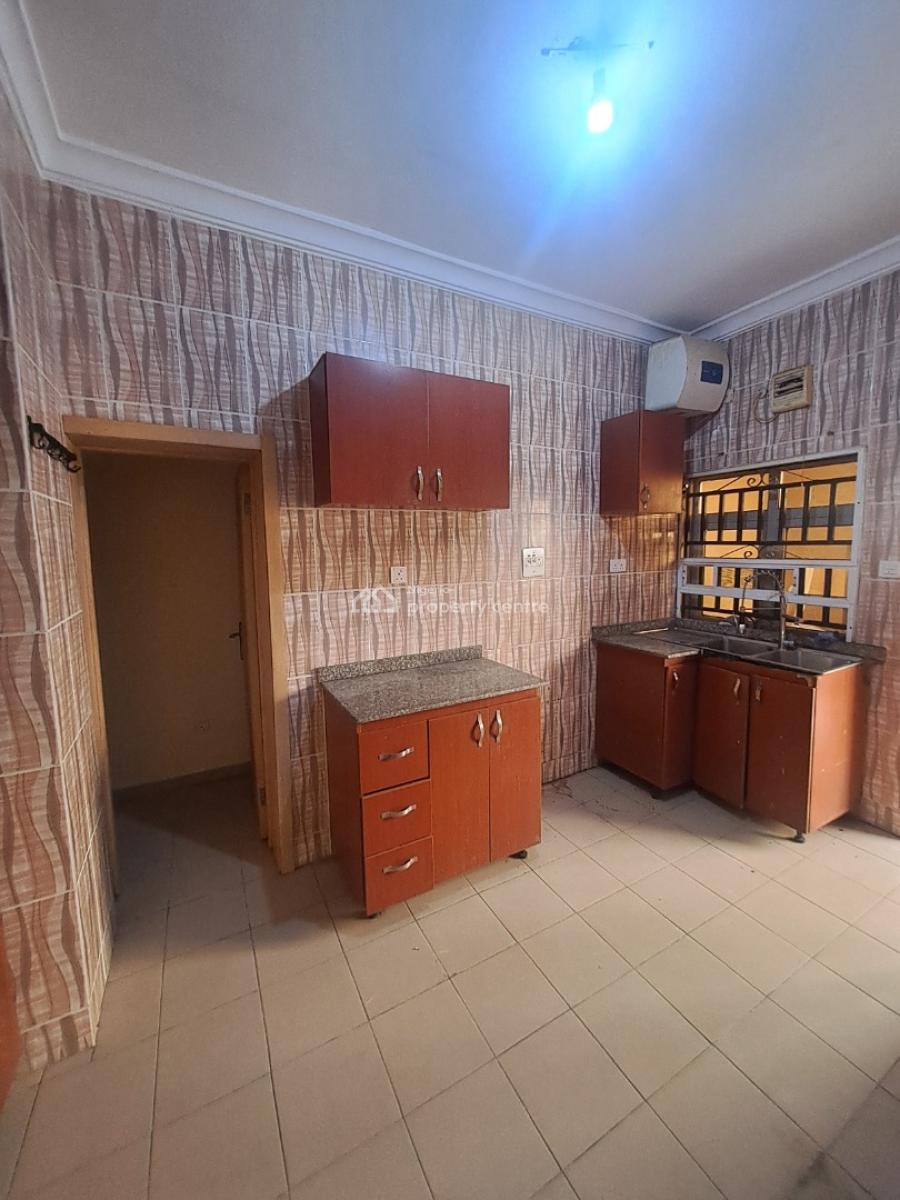 Well Built 3 Bedroom Apartment with Bq in a Gated Estate, Chevron Drive, Lekki, Lagos, Flat / Apartment for Rent