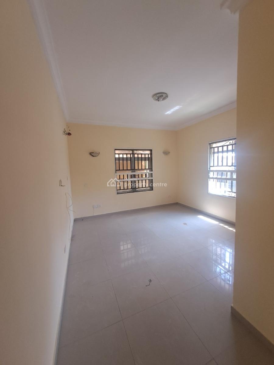 Well Built 3 Bedroom Apartment with Bq in a Gated Estate, Chevron Drive, Lekki, Lagos, Flat / Apartment for Rent