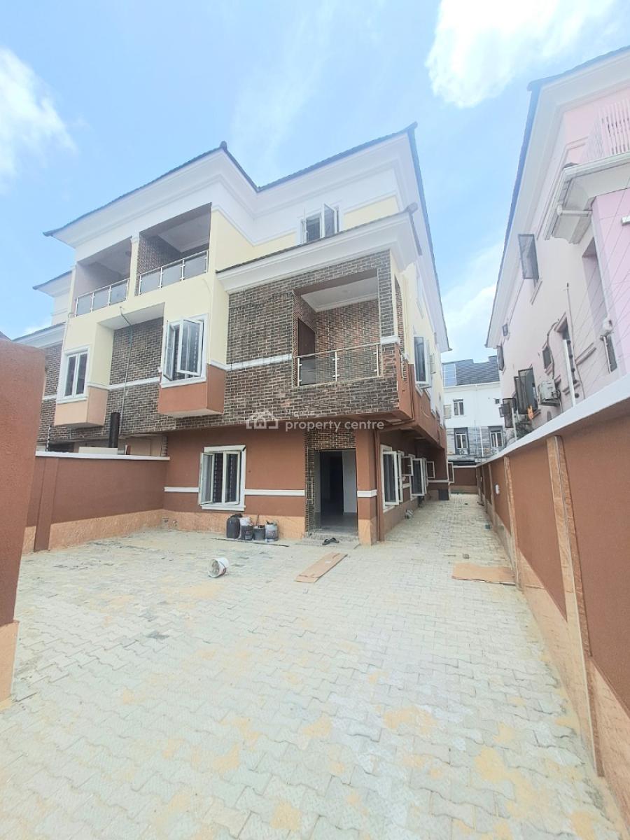 Well Built 5 Bedroom Semi Detached with Bq for Commercial Use, Lekki Phase 1, Lekki, Lagos, Office Space for Rent