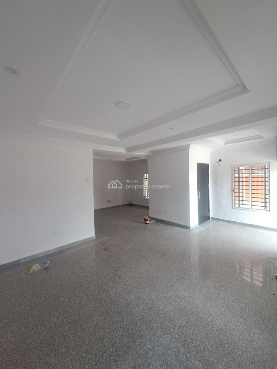 Well Built 5 Bedroom Semi Detached with Bq for Commercial Use, Lekki Phase 1, Lekki, Lagos, Office Space for Rent