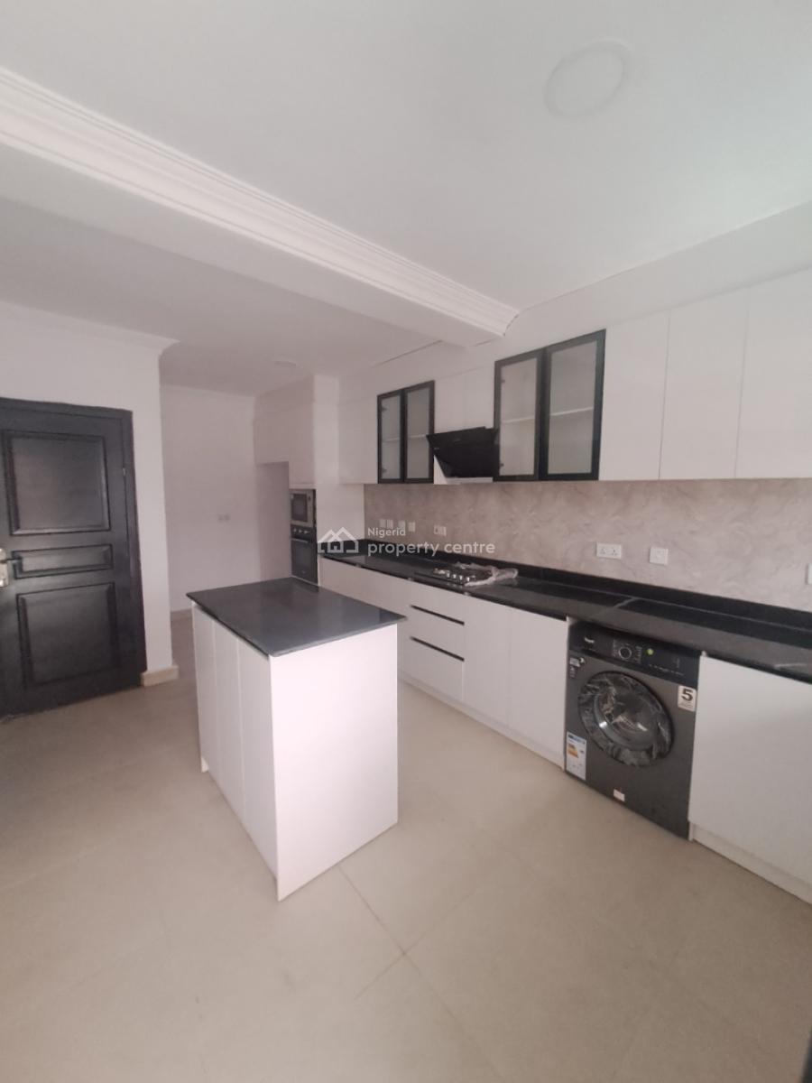 Well Built 5 Bedroom Semi Detached with Bq for Commercial Use, Lekki Phase 1, Lekki, Lagos, Office Space for Rent