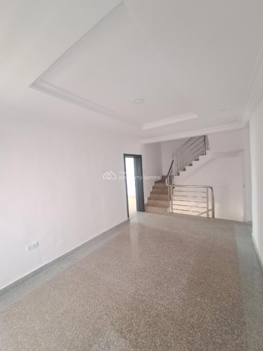 Well Built 5 Bedroom Semi Detached with Bq for Commercial Use, Lekki Phase 1, Lekki, Lagos, Office Space for Rent