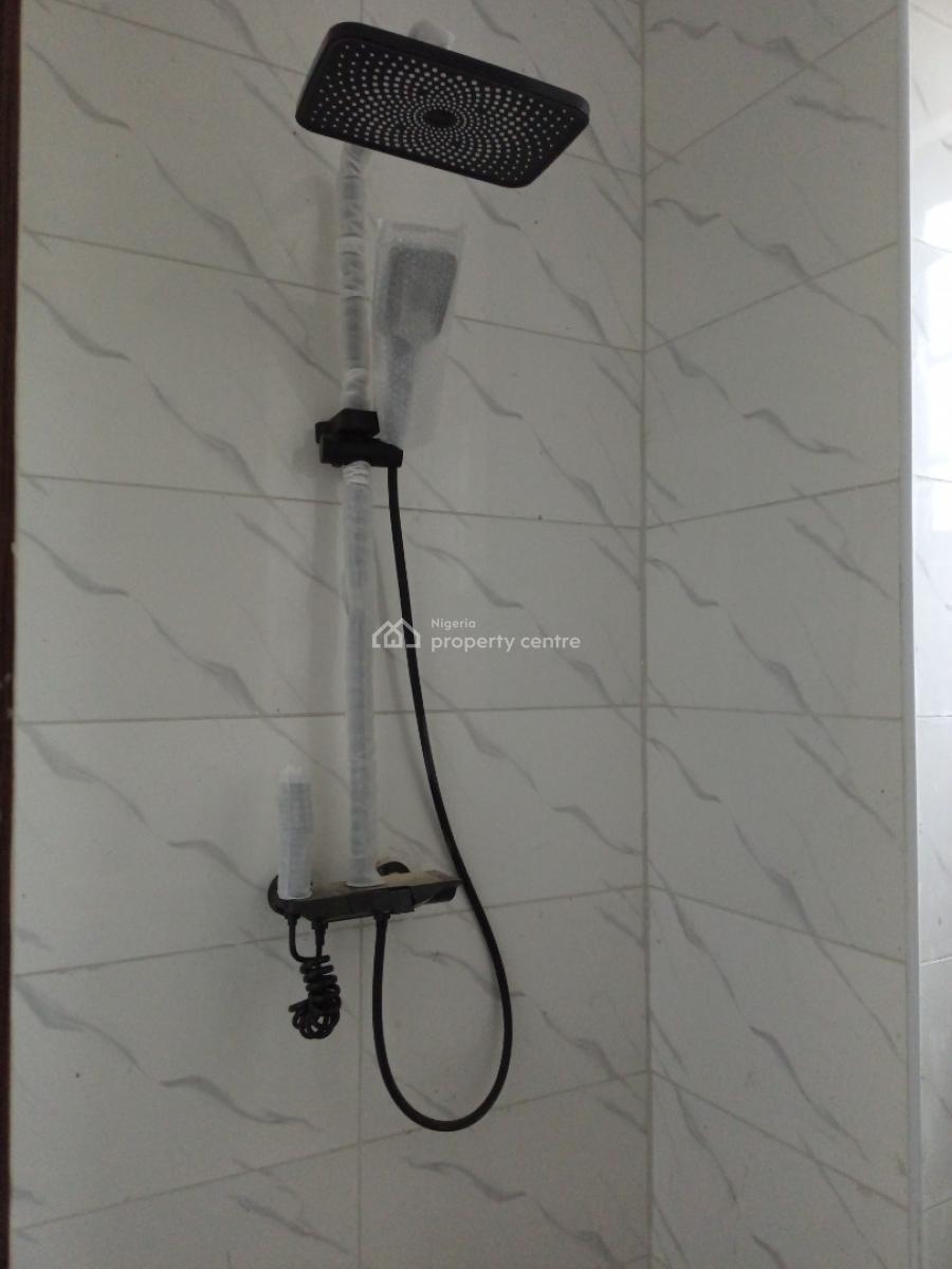 Luxury 1 Bedroom Apartment with Spacious Parking Space, Agungi, Lekki, Lagos, Flat / Apartment for Sale