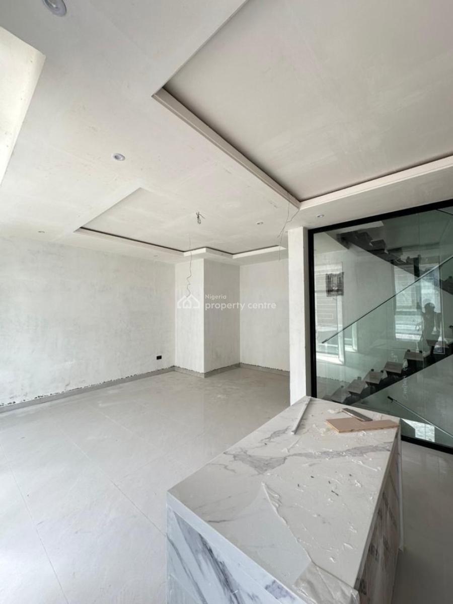 Luxury 2 Bedroom Maissonette in a Secure and Serene Environment., Lekki Phase 1, Lekki, Lagos, House for Sale