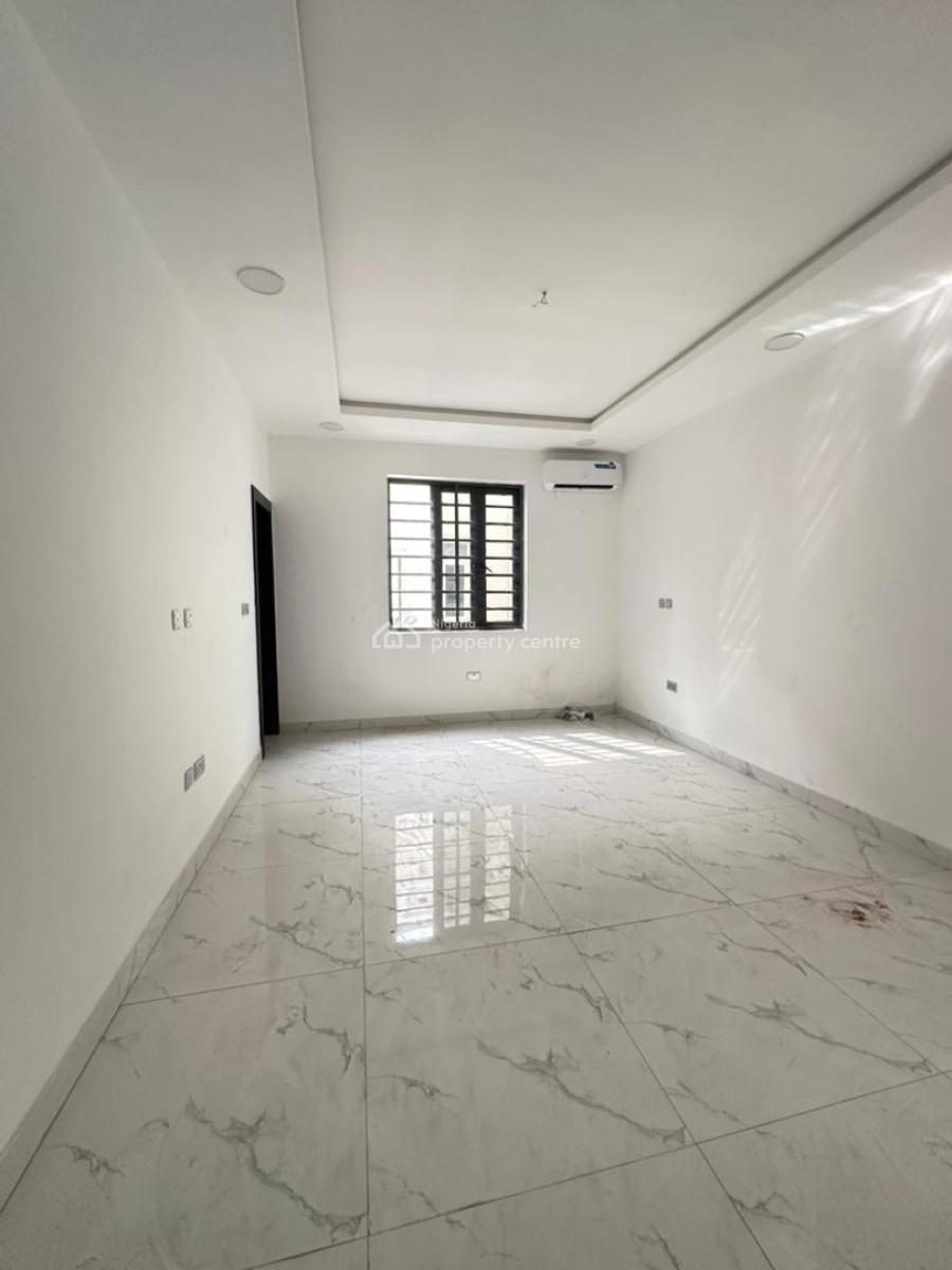 Luxury 2 Bedroom Apartment with Elevator in a Secure Environment, Lekki Phase 1, Lekki, Lagos, House for Sale