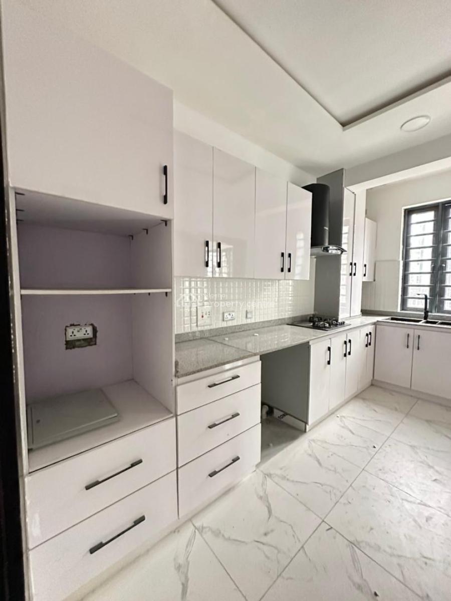 Luxury 2 Bedroom Apartment with Elevator in a Secure Environment, Lekki Phase 1, Lekki, Lagos, House for Sale
