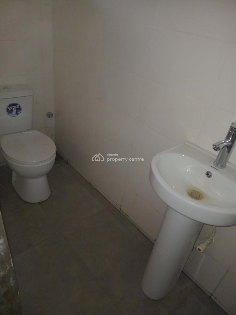 2 Bedroom Flat, Waec By Jibowu, Yaba, Lagos, Flat / Apartment for Rent