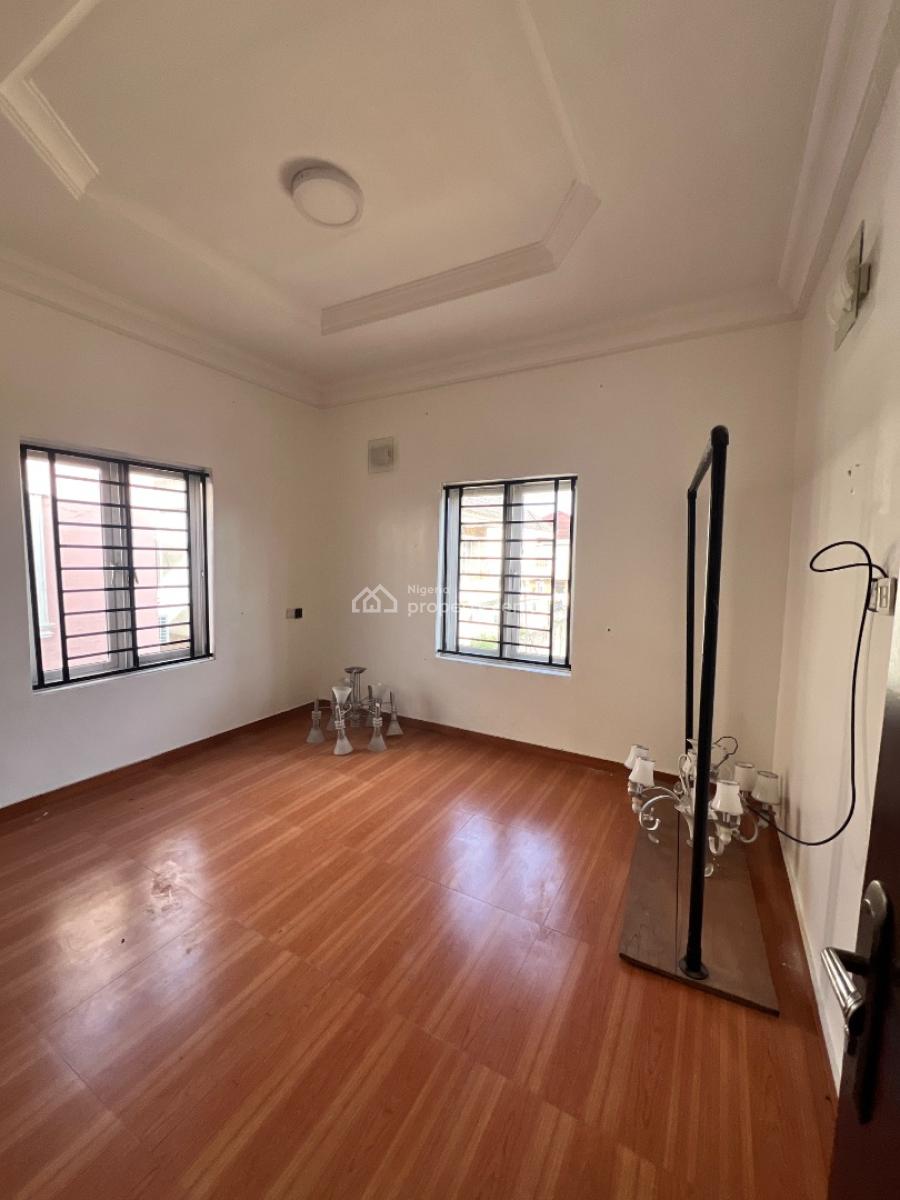 Spacious 5 Bedroom Duplex with Bq, Ikota, Lekki, Lagos, Semi-detached Duplex for Sale